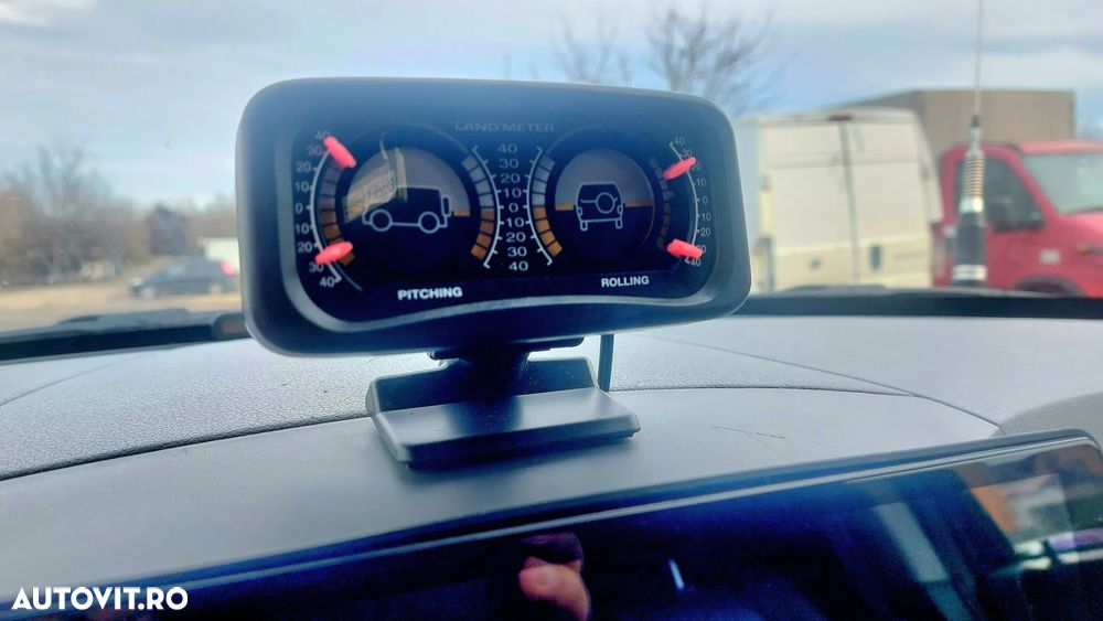 Jeep Grand Cherokee - 13