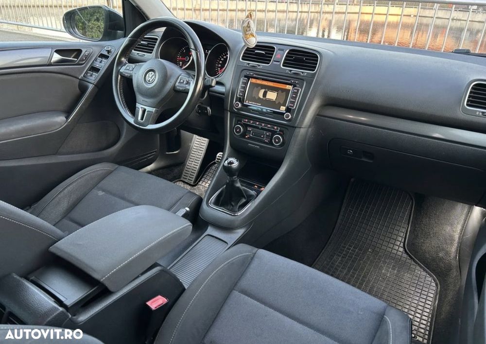 Volkswagen Golf 1.6 TDI DPF Comfortline - 8