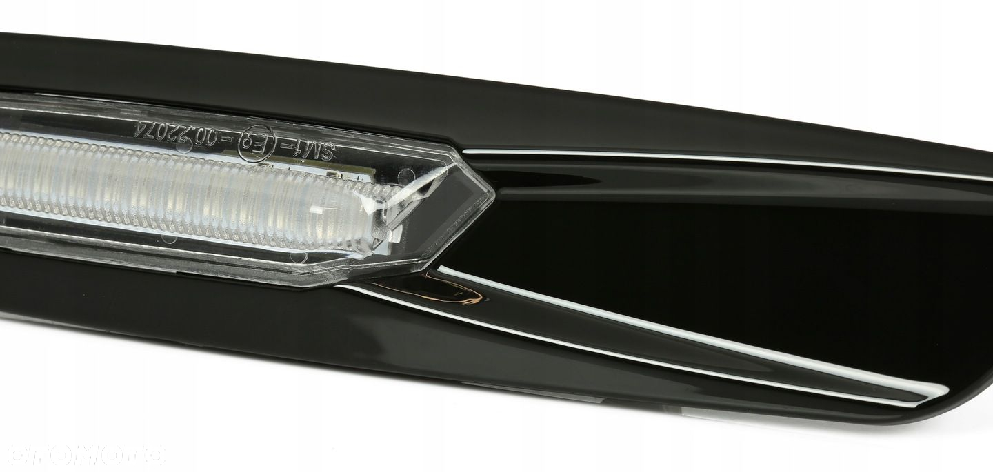 MIGACZE BOCZNE BMW E60 E90 E92 E82 LED - 4