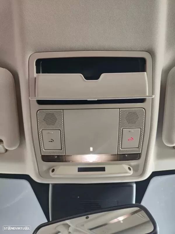 Land Rover Range Rover Evoque - 28