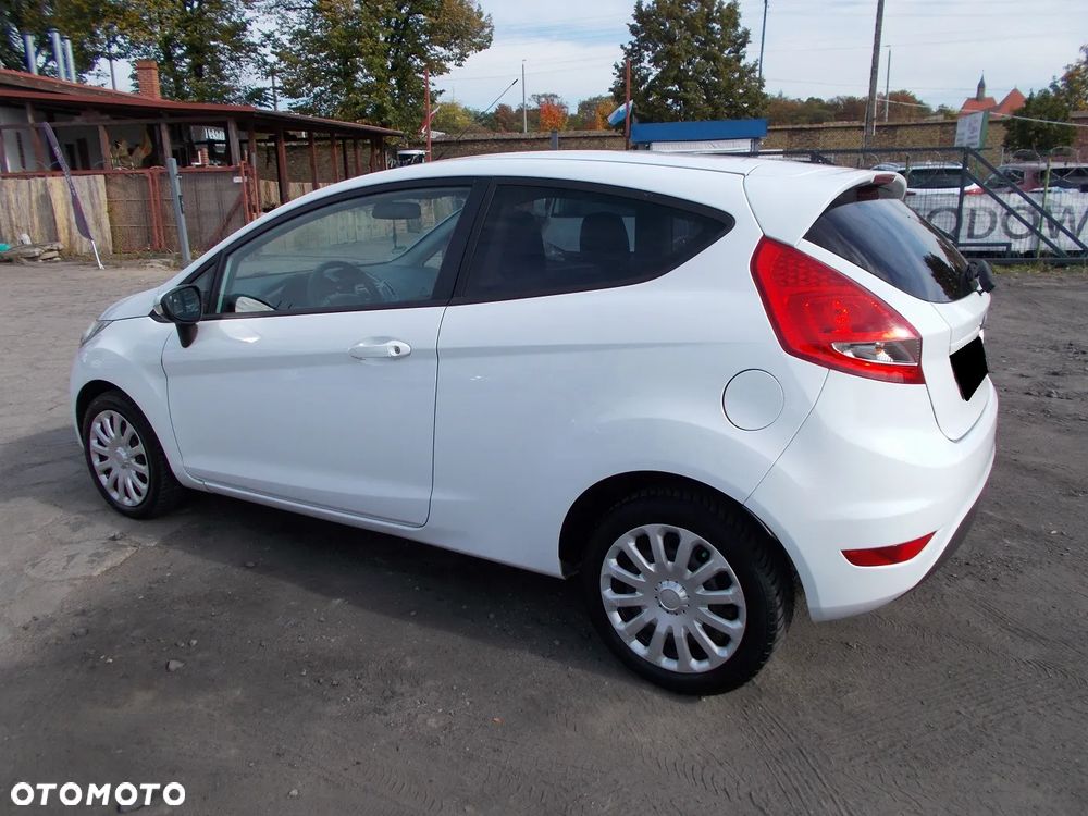 Ford Fiesta 1.25 Trend Edition - 4