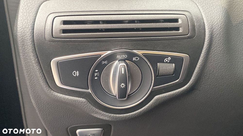 Mercedes-Benz GLC 300 4-Matic - 24