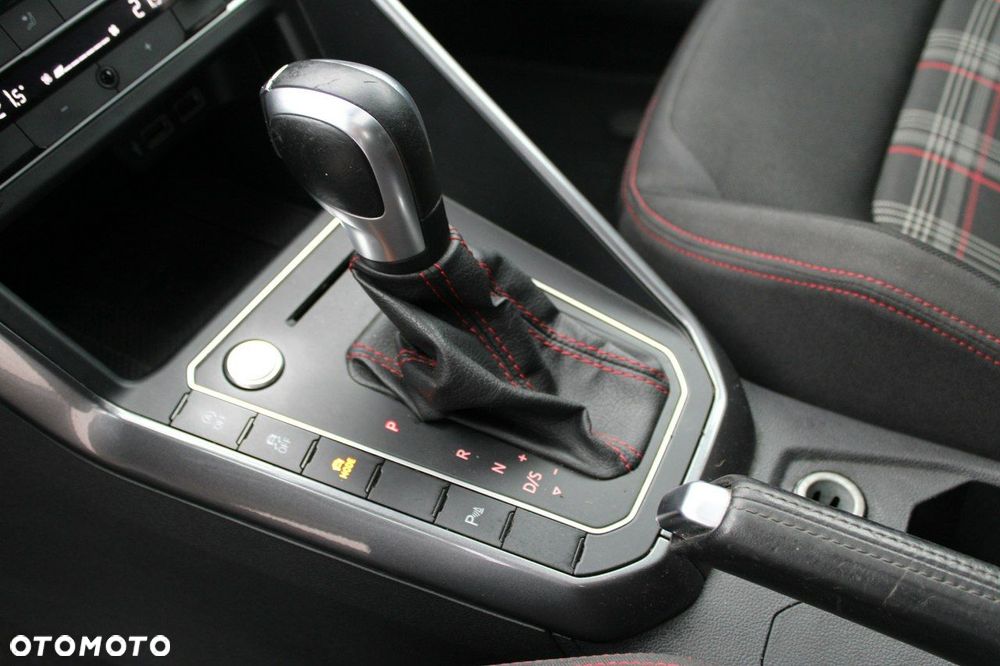 Volkswagen Polo - 24