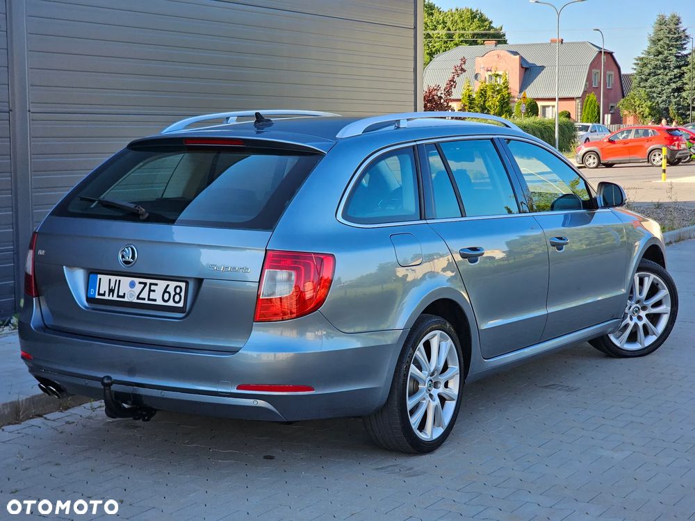 Skoda Superb 2.0 TDI Exclusive - 34