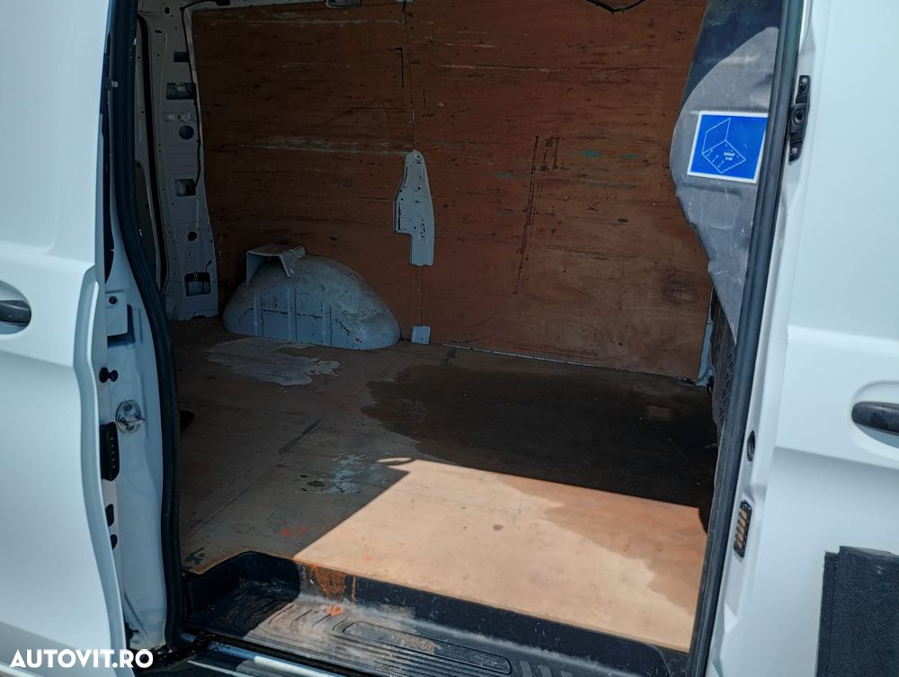 Mercedes-Benz Vito 115CDI - 8