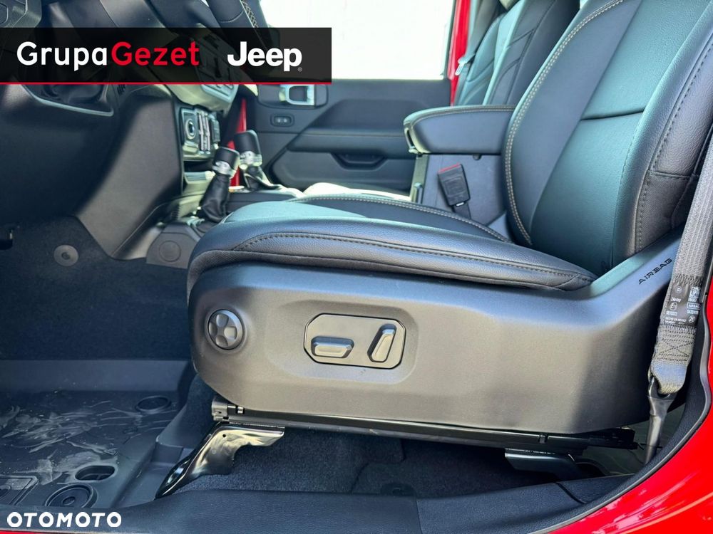 Jeep Wrangler - 10