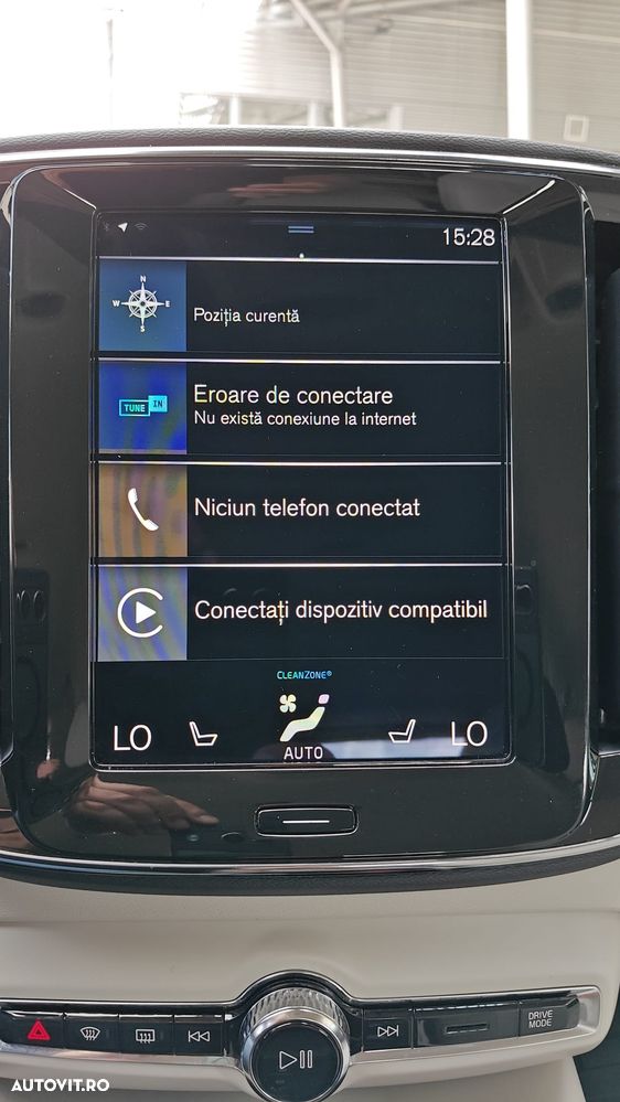 Volvo XC 40 B4 AT8 AWD Mild Hybrid Inscription - 24