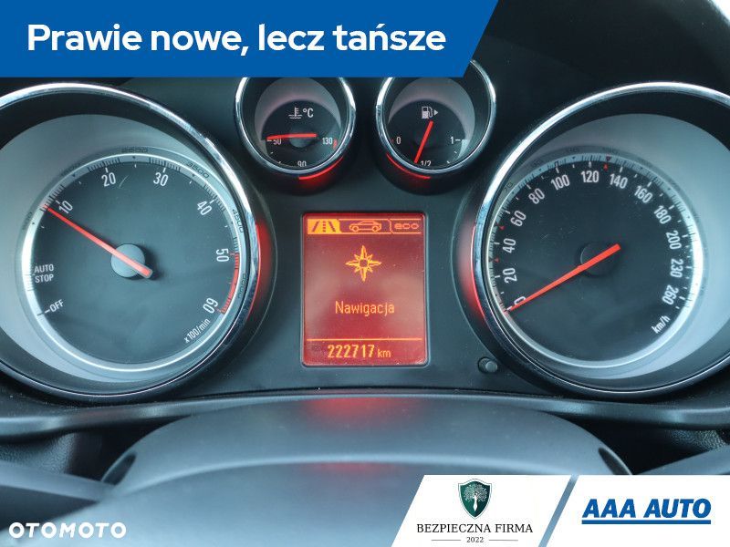 Opel Insignia - 13