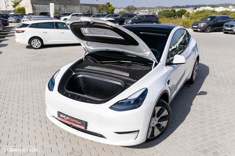 Tesla Model Y Long Range Dual Motor AWD - 7