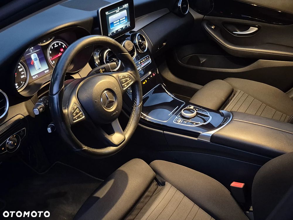 Mercedes-Benz Klasa C 180 9G-TRONIC - 11