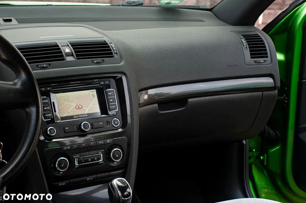 Skoda Octavia 2.0 TSI RS - 32