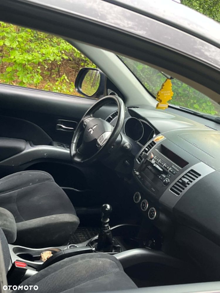 Mitsubishi Outlander 2.0 DID Instyle - 18