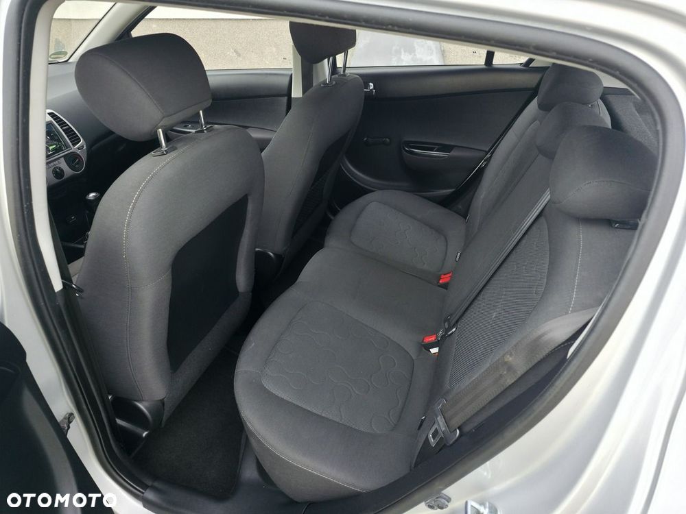 Hyundai i20 - 8