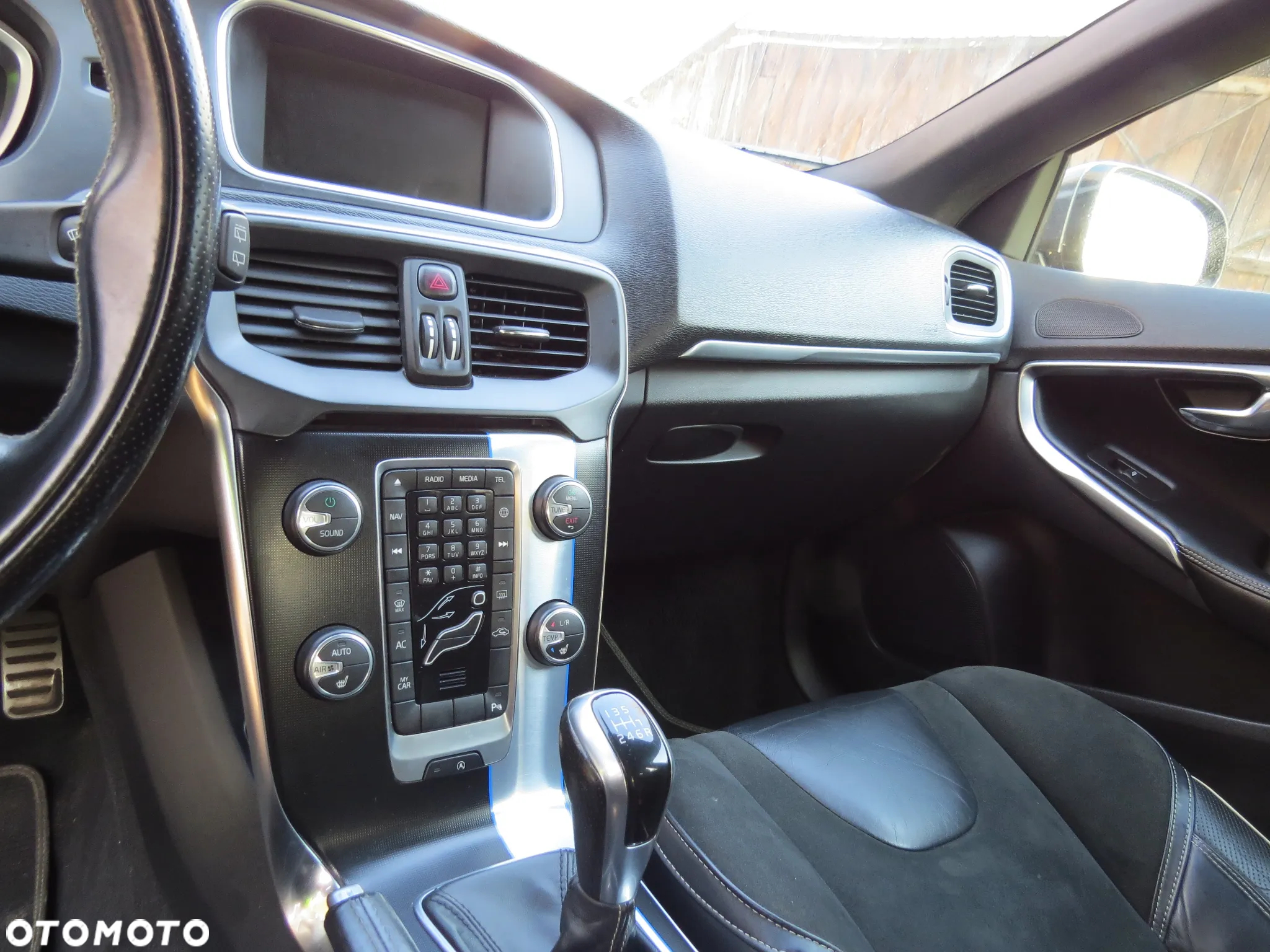 VOLVO V40 II 2.0 D4 D4204T14 R-DESIGN ROK 2014 LAKIER 452-46 NA CZĘŚCI - 20