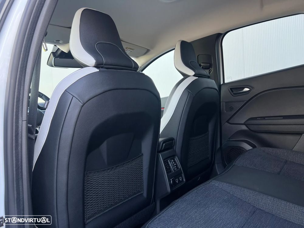 Renault Captur 1.0 TCe Techno Bi-Fuel - 30