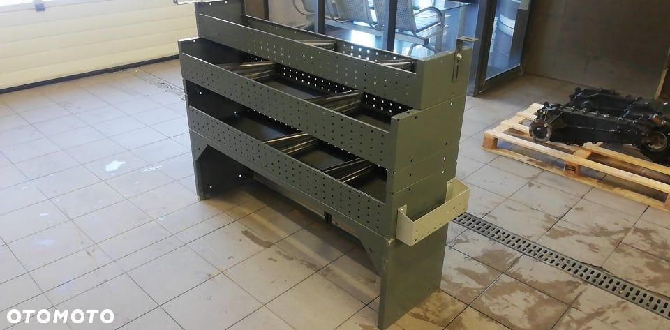 zabudowa samochodowa szafka serwisowa 106x139x385 2032 zł netto - 4