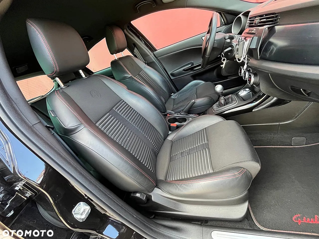 Alfa Romeo Giulietta 1750 TBi Quadrifoglio Verde - 27