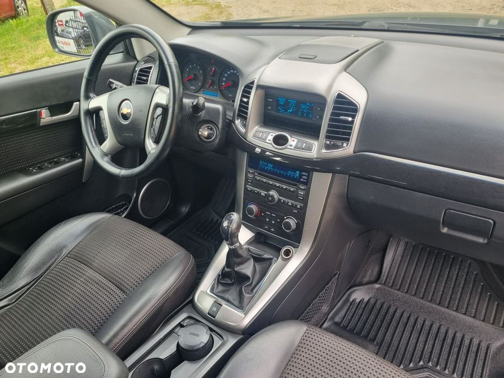 Chevrolet Captiva 2.4 2WD LT - 21