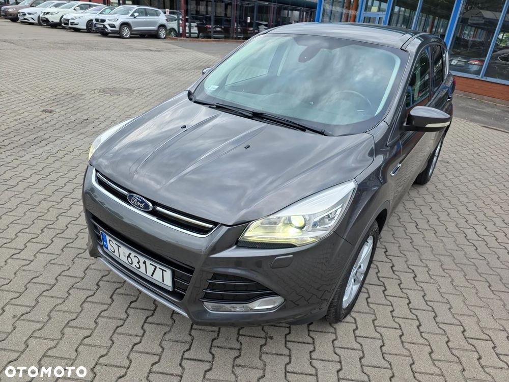 Ford Kuga 2.0 TDCi 2x4 Titanium - 16