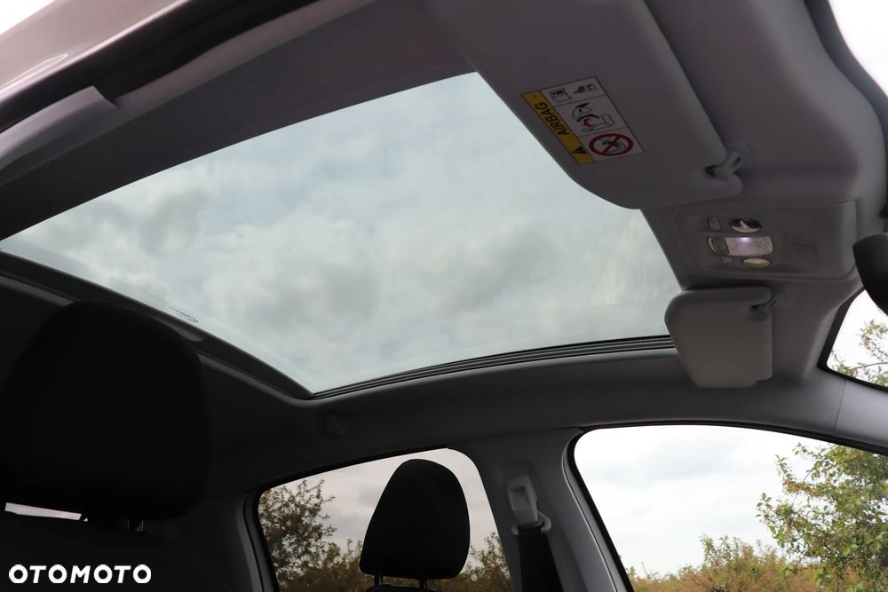 Peugeot 208 82 VTI Allure - 22