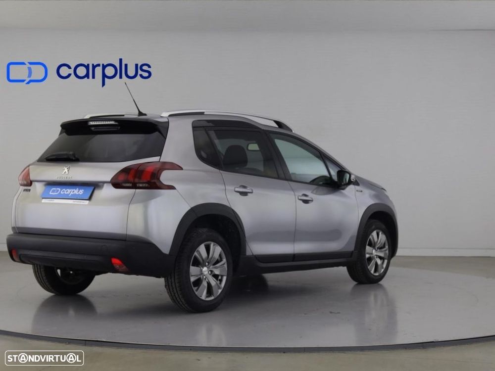 Peugeot 2008 1.2 PureTech Signature — fotografia 7