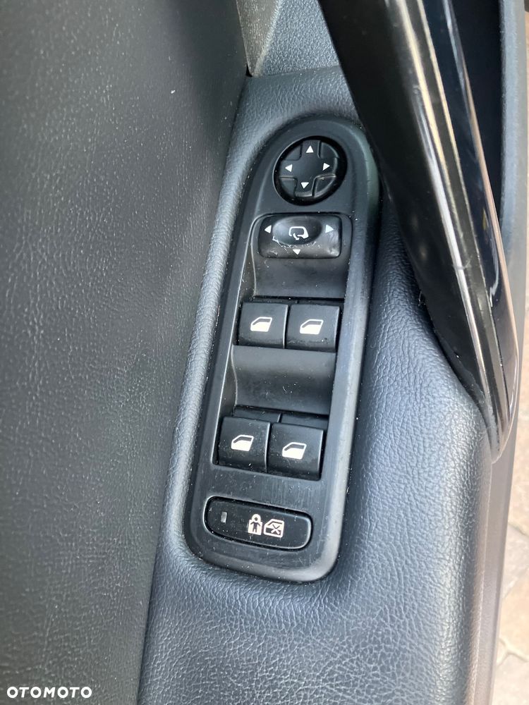 Peugeot 508 SW HDi FAP 160 Automatik Family - 24