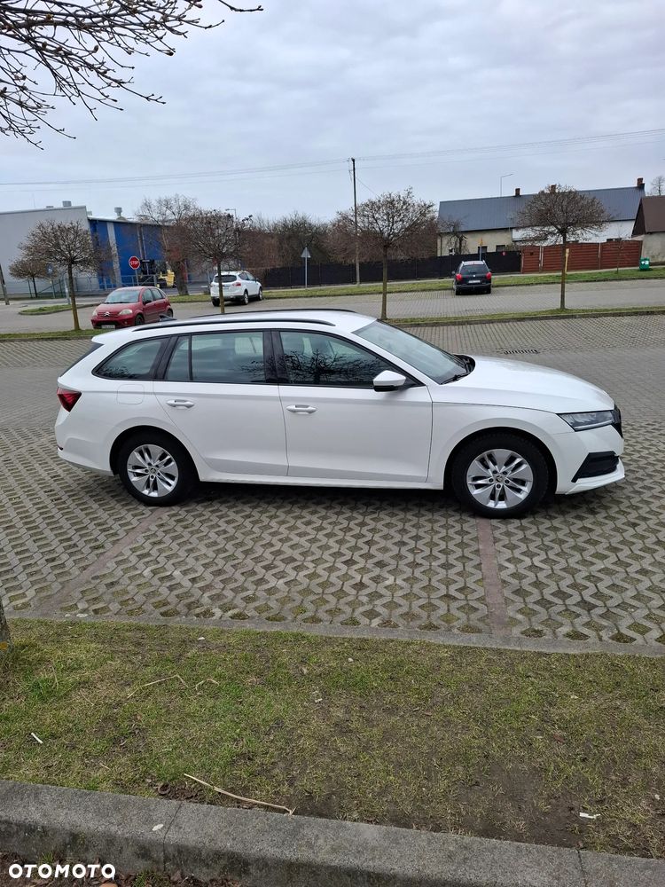 Skoda Octavia 2.0 TDI DSG Selection - 11