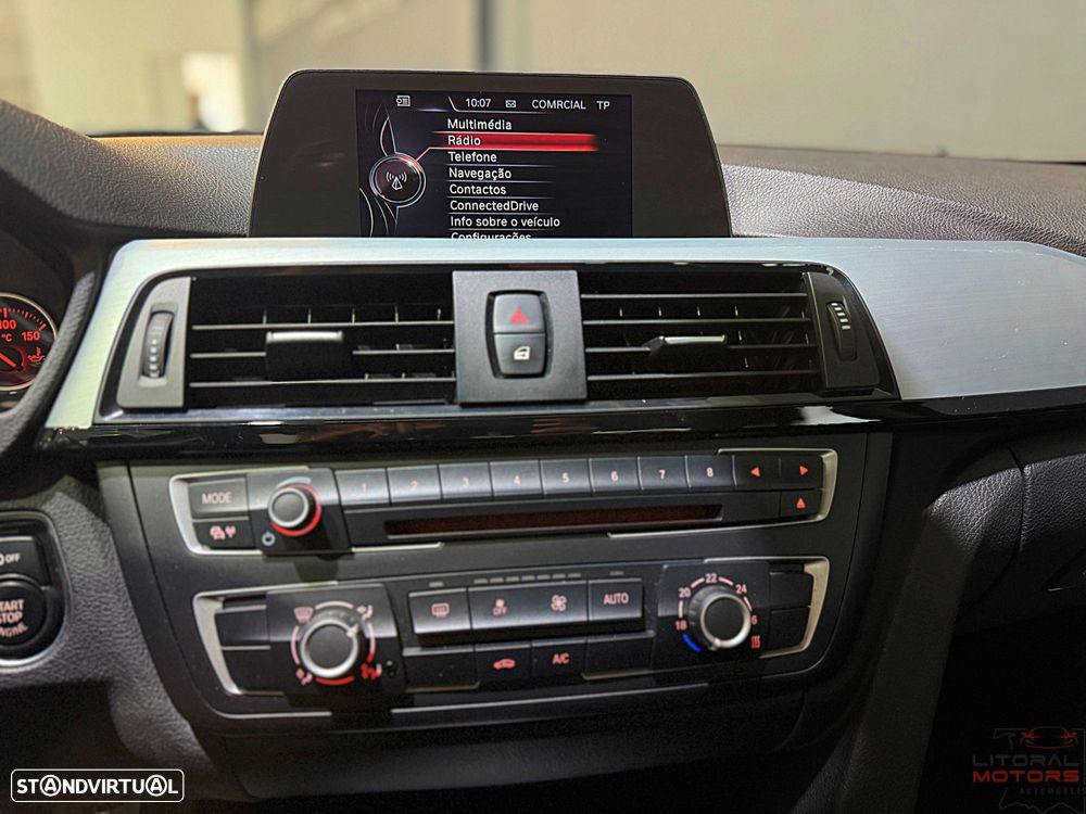 BMW 320 d Auto Line Sport - 28
