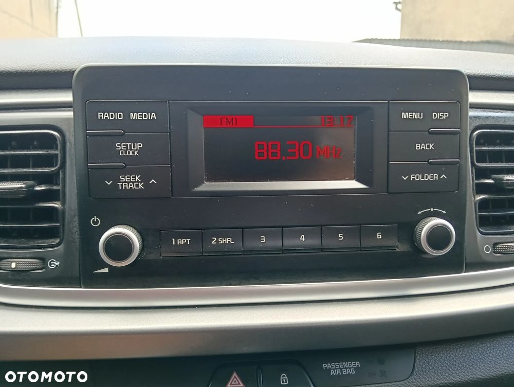 Kia Rio 1.2 L - 20