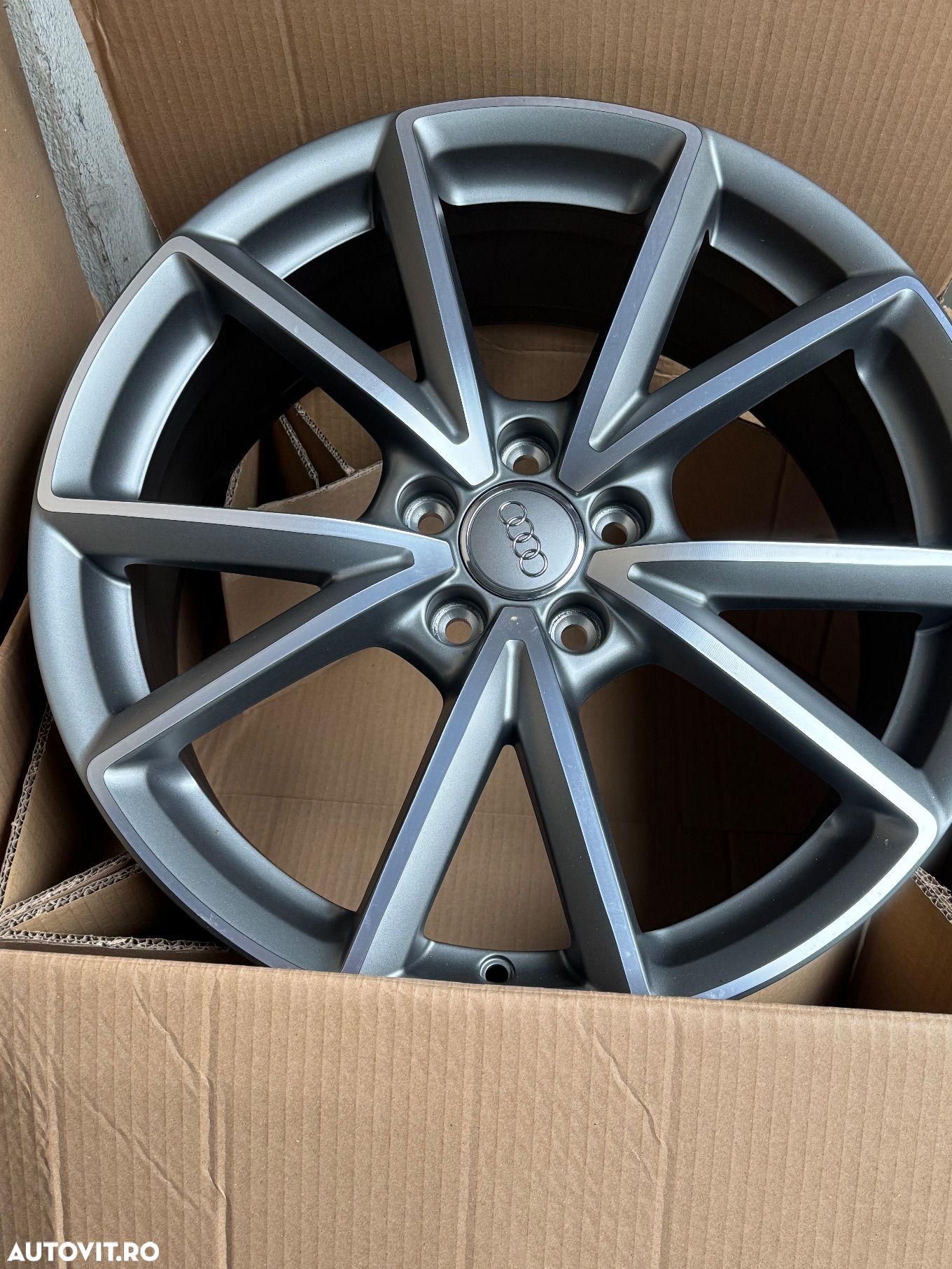 Vând jante originale Audi A3-S3-RS3 pe 19” bicolore noi - 1