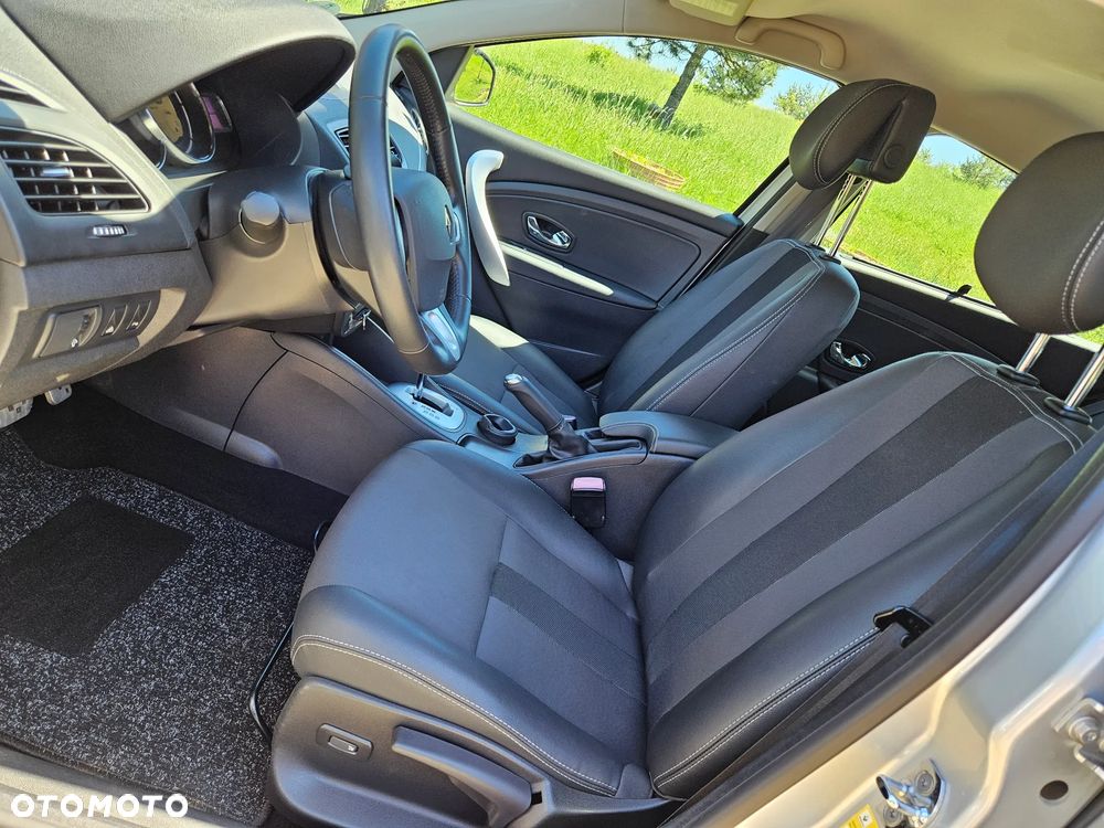 Renault Fluence dCi 110 FAP EDC Sportway - 14