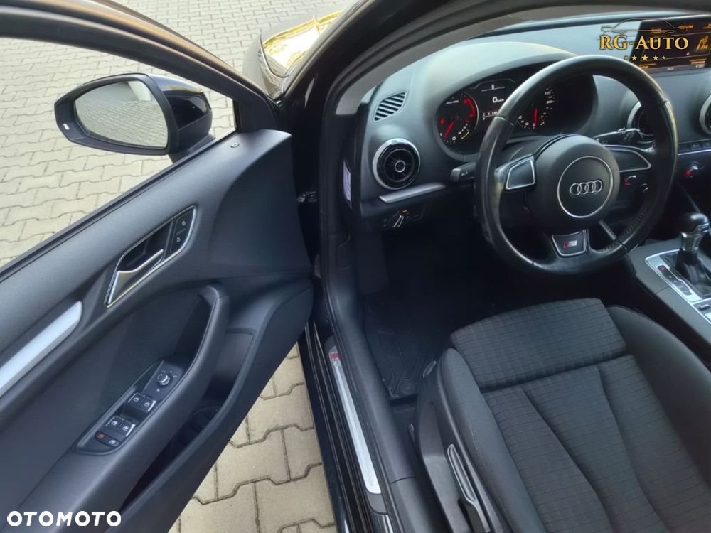 Audi A3 Sportback - 31
