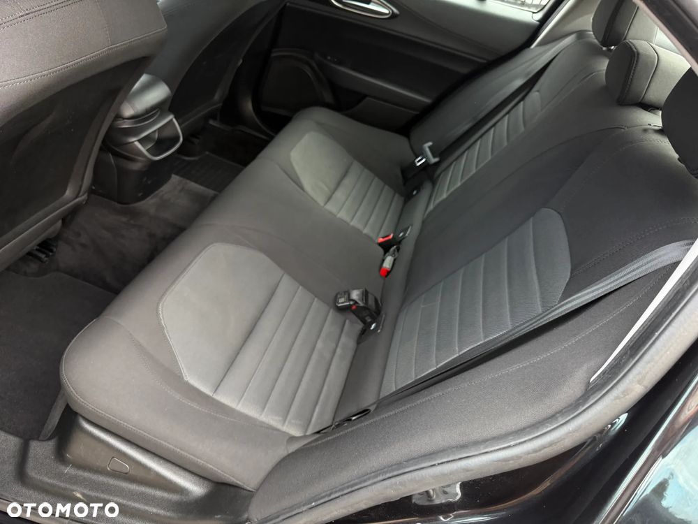 Alfa Romeo Giulia 2.2 D Turbo - 34