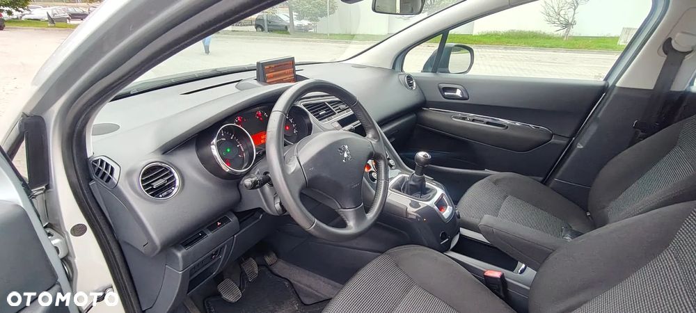 Peugeot 5008 120 VTi Active - 5