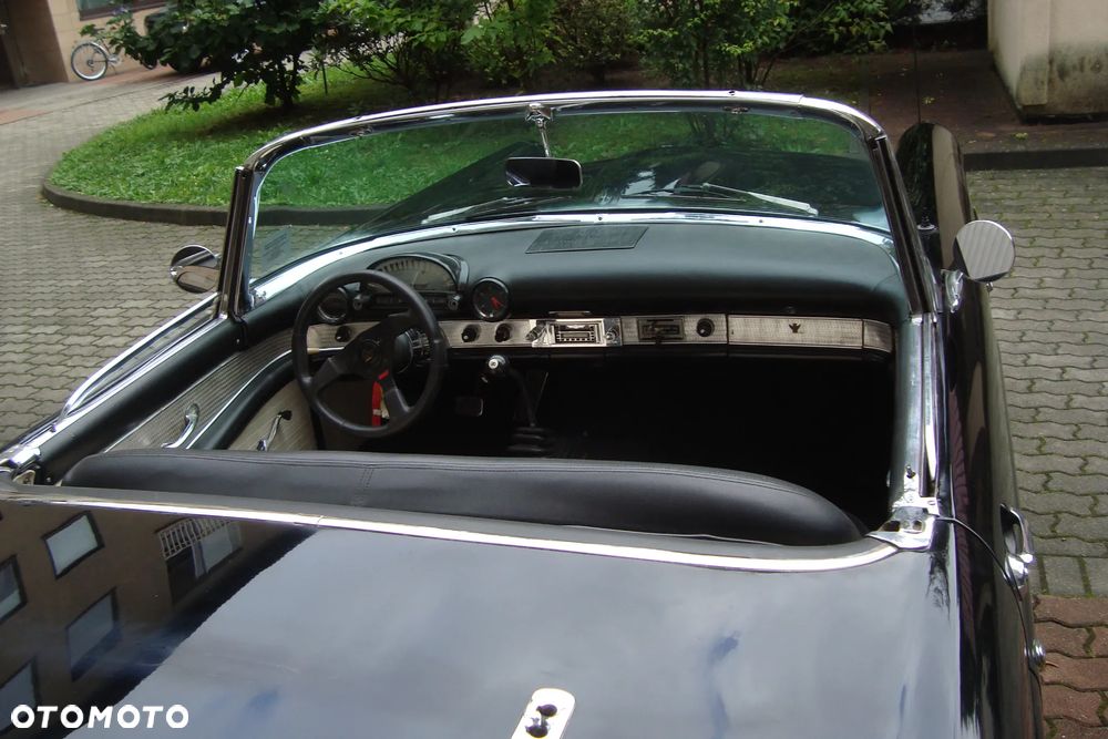 Ford Thunderbird - 7