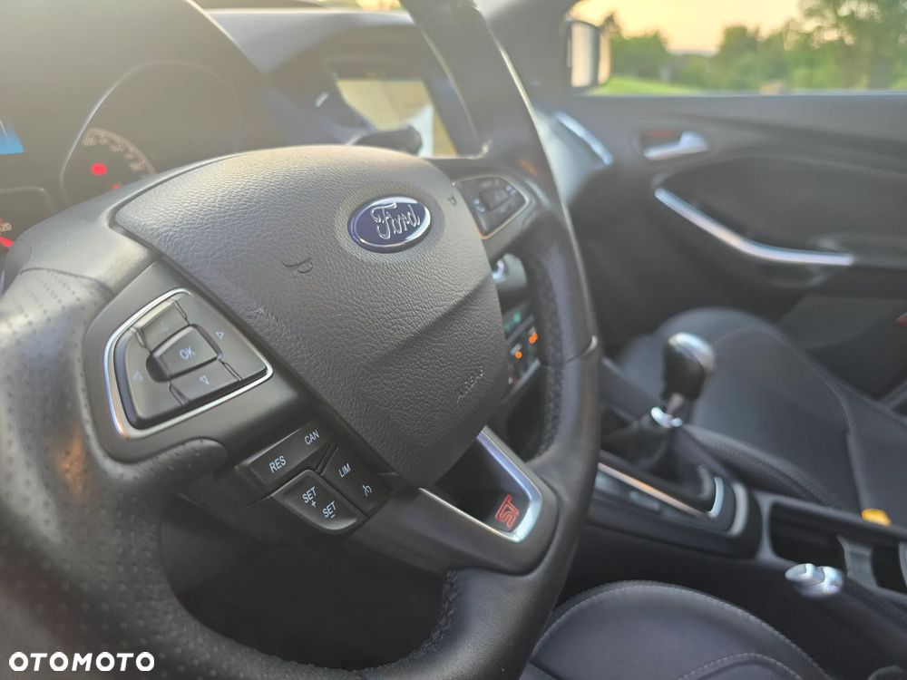 Ford Focus - 21