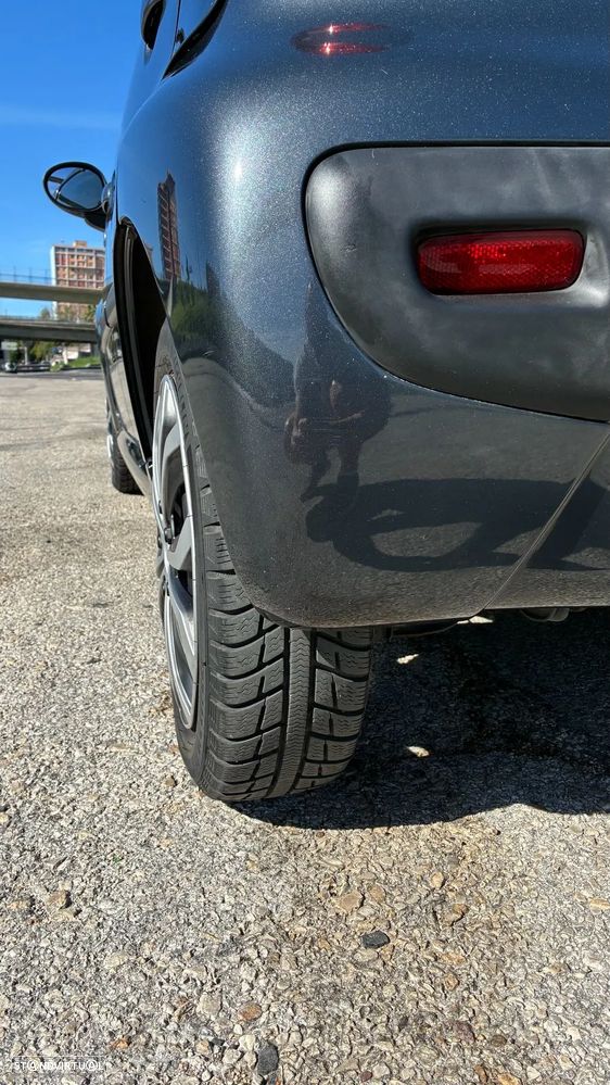 Peugeot 107 1.0 Active - 2