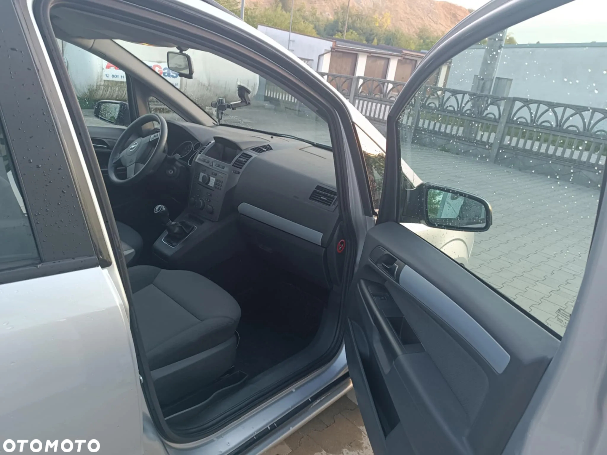 Opel Zafira - 17