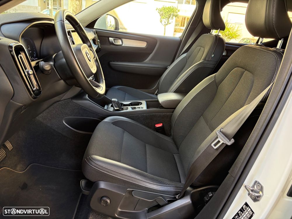 Volvo XC 40 1.5 T5 PHEV Momentum Plus - 11