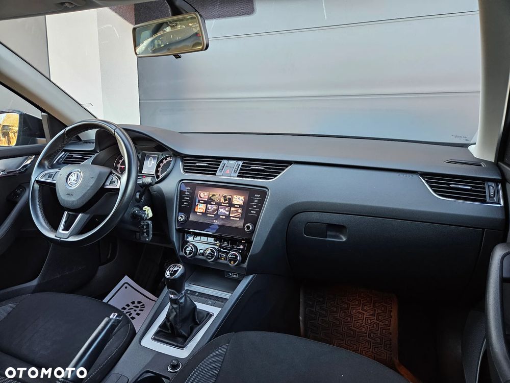 Skoda Octavia 1.6 TDI Ambition - 9