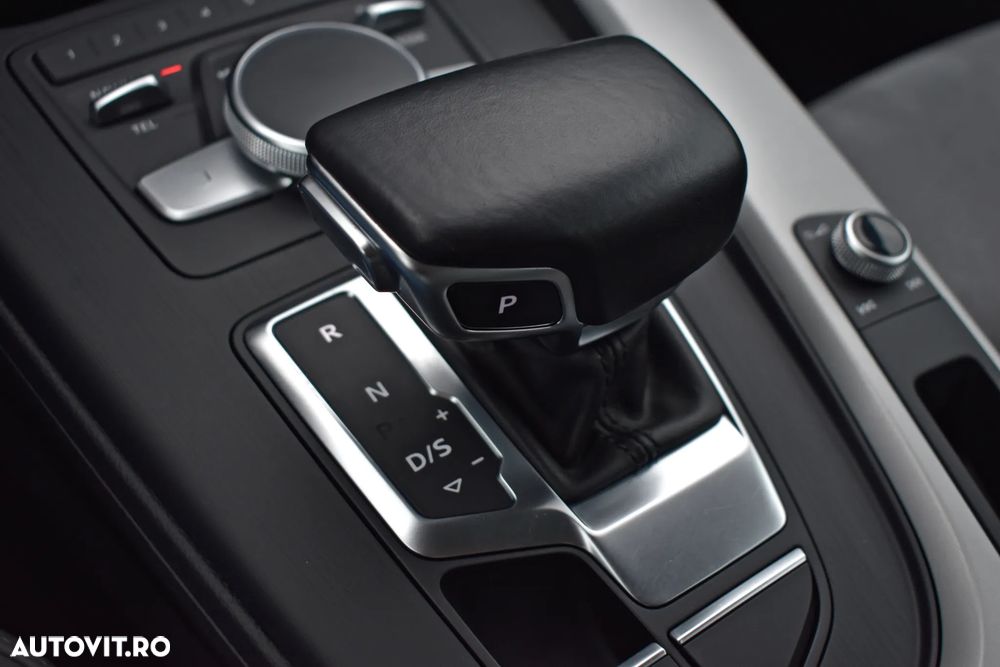 Audi A4 Limuzina 40 TDI S tronic quattro sport - 19