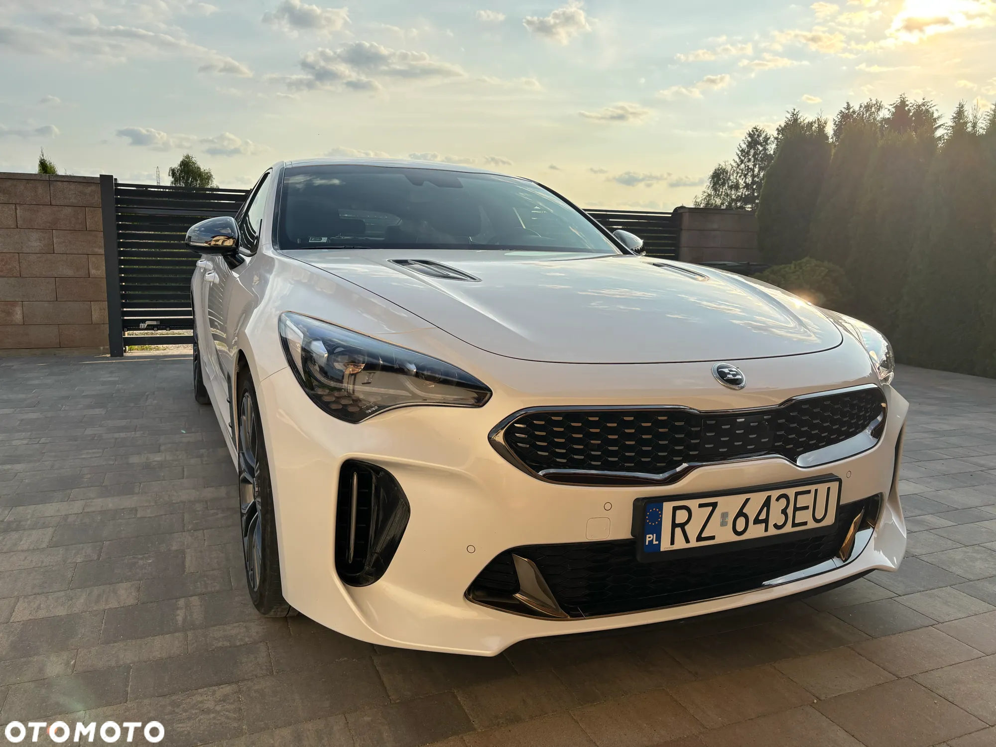 Kia Stinger 2.0 T-GDI GT Line - 3