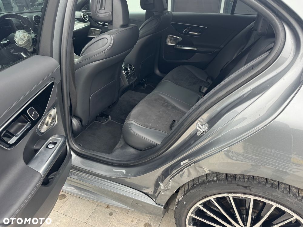 Mercedes-Benz Klasa C 220 d mHEV 4-Matic AMG - 14