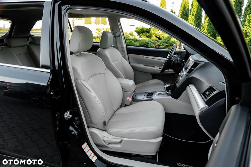 Subaru Outback 2.5i Lineartronic Active - 27