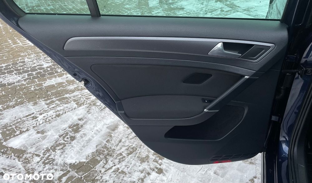 Volkswagen Golf 1.6 TDI BlueMotion Technology Trendline - 25