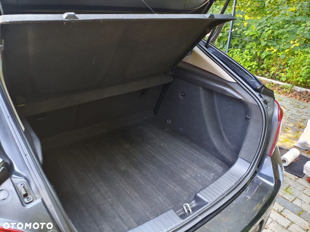 Chevrolet Cruze 1.8 LT - 17