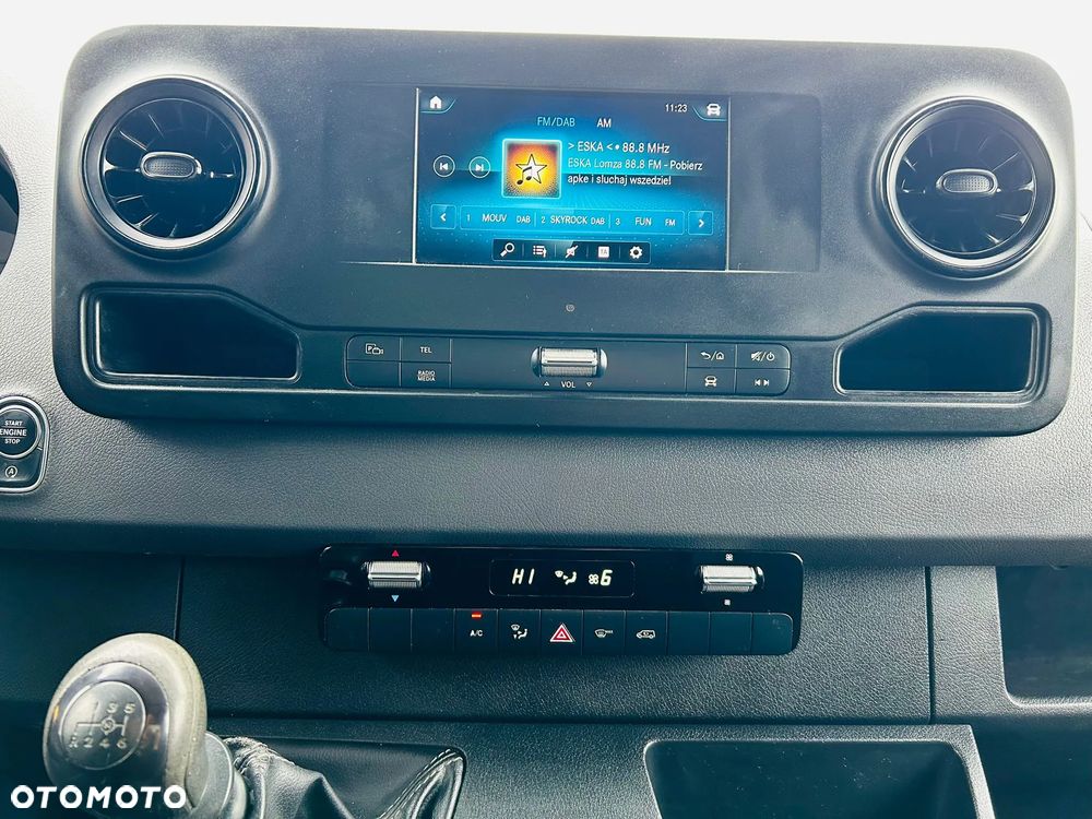 Mercedes-Benz Sprinter - 19