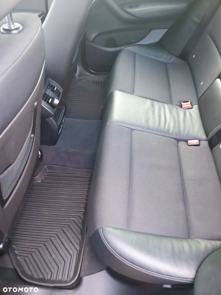 BMW X3 xDrive20d - 24