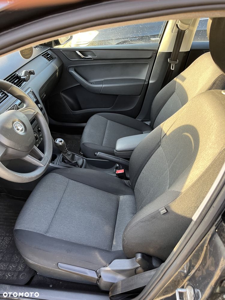 Skoda RAPID 1.2 TSI (Green tec) Style - 10