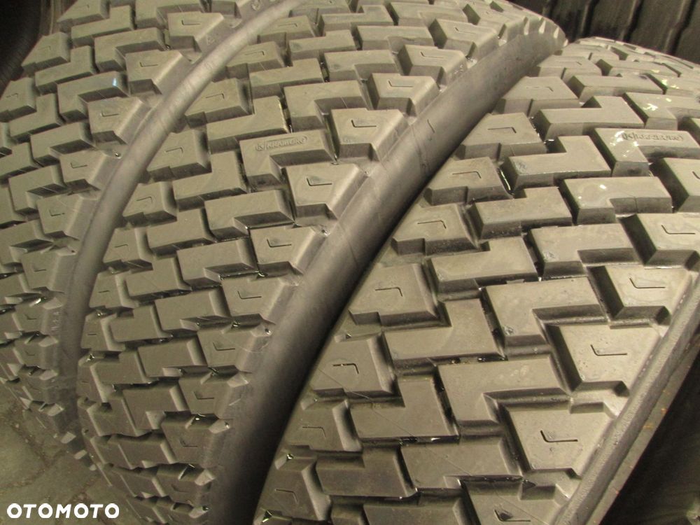 Opony ciężarowe 205/75/17.5 Bieżnikowana Wzór Podwójne L. Opony ciężarowe - 11